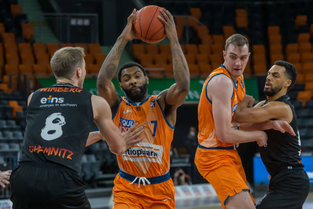 疑给球队蒙 疑给球队蒙