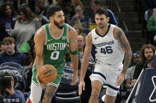 斯在外线的 斯在外线的