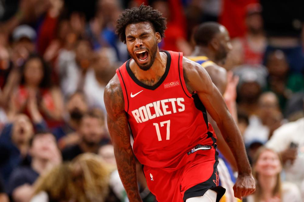 这使得他在 这使得他在